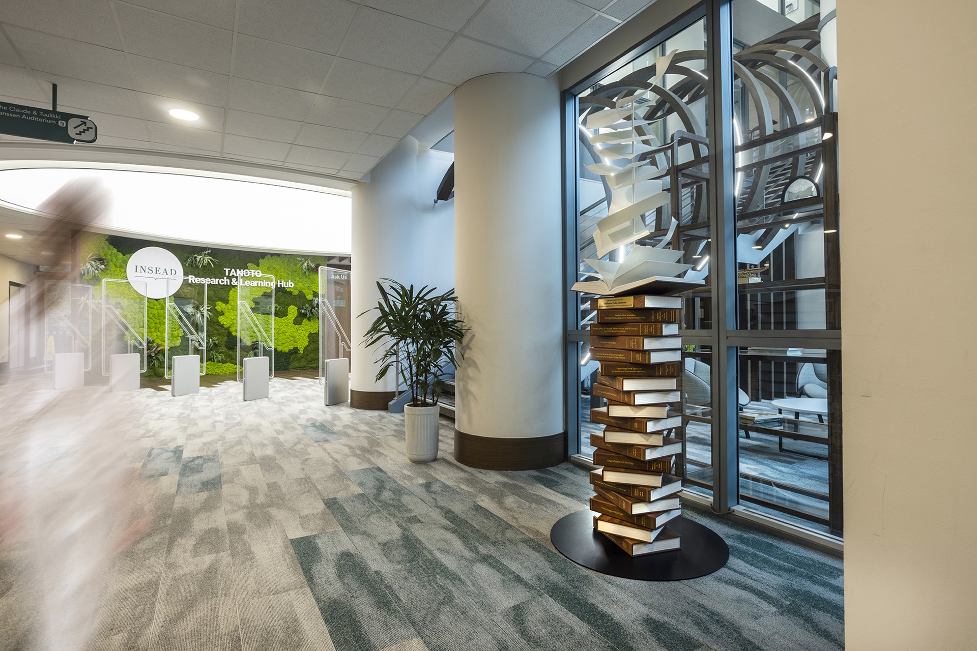 Library - Phil Anderson Sculpture (Photo)