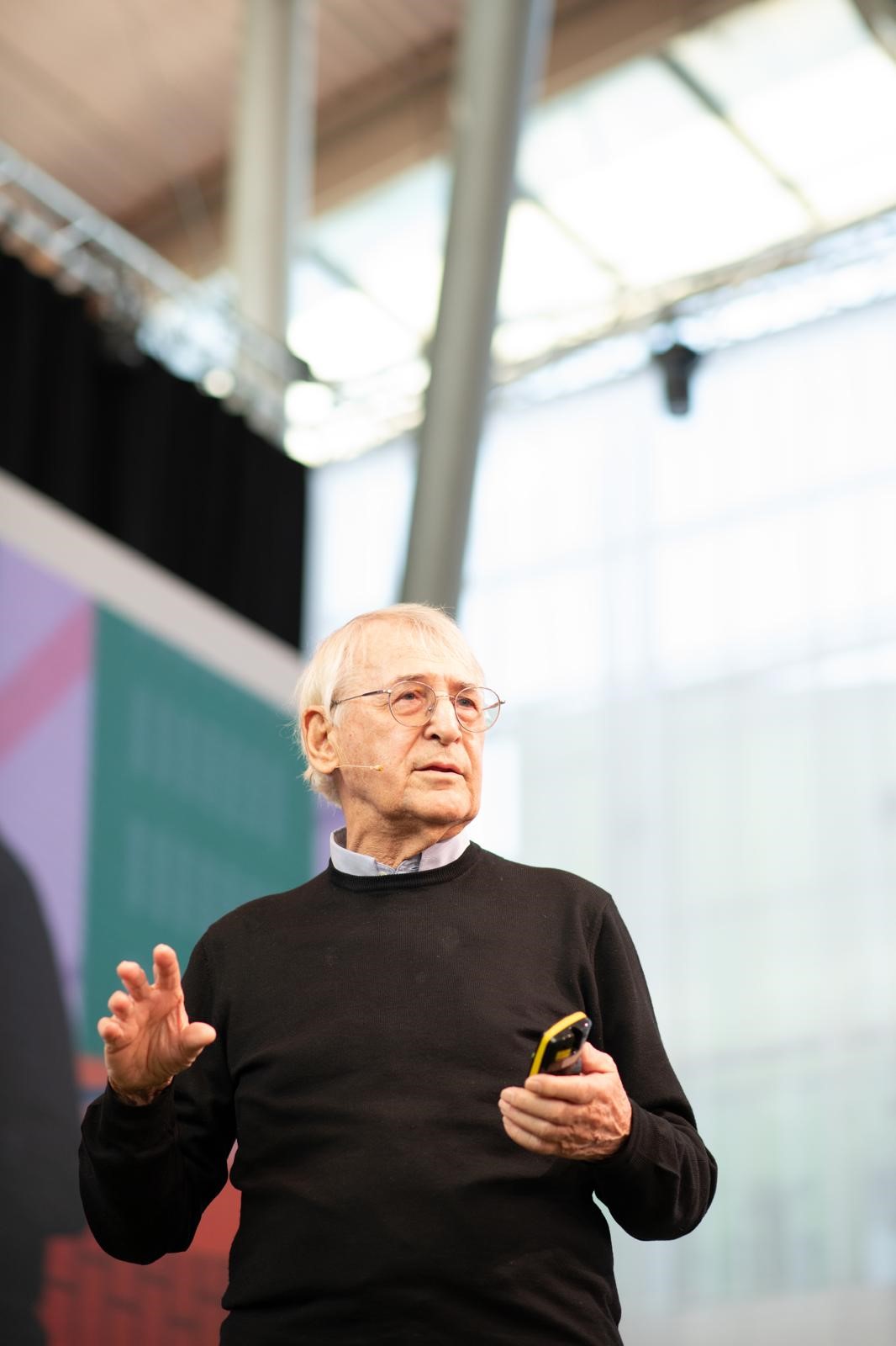 Alumni Forum - Exploring the Leader within session