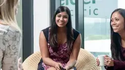 Group learning experience between professionals in INSEAD online programmes for companies. Group learning experience between professionals in INSEAD online programmes for companies.